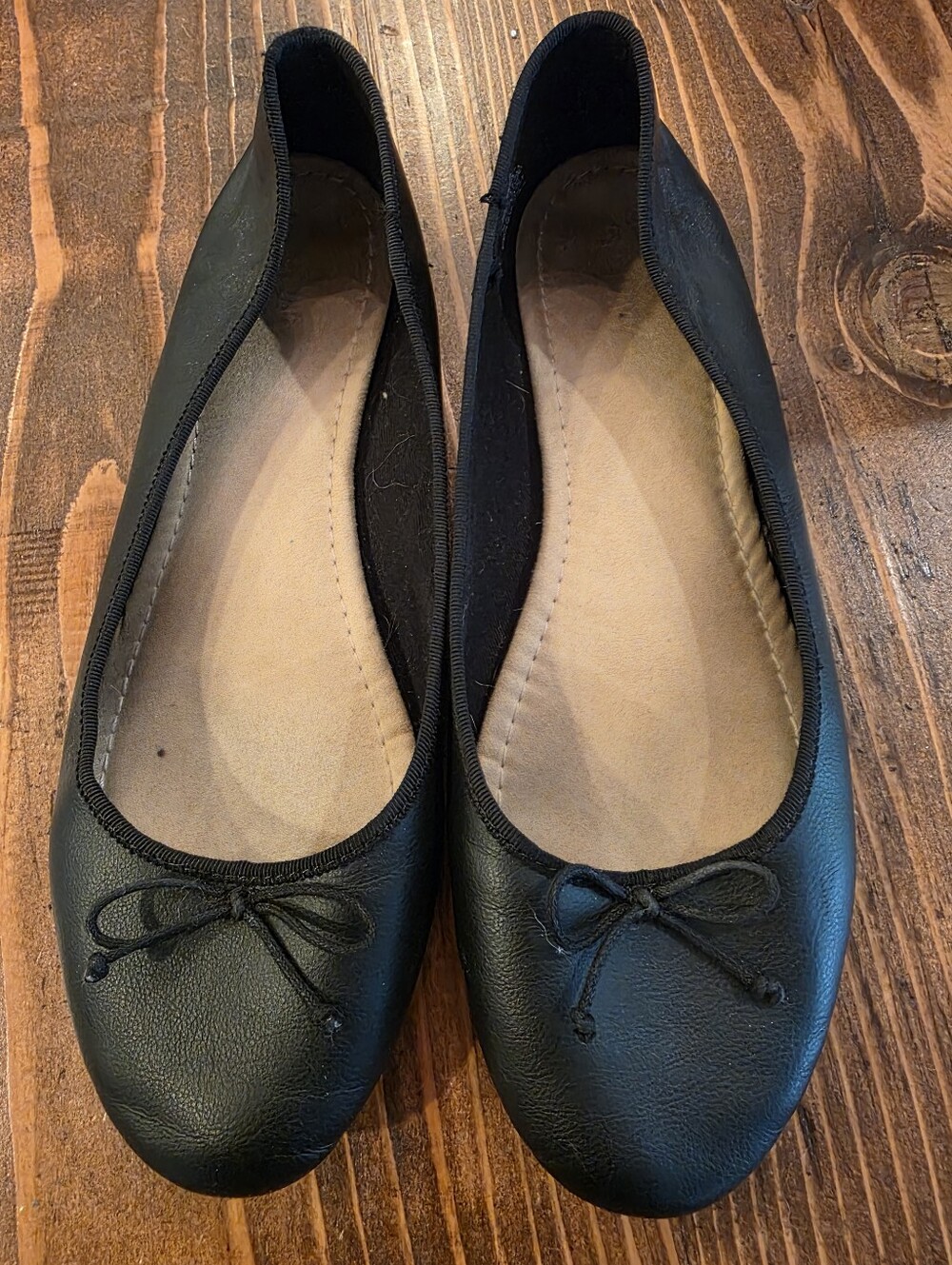 Women's Old Navy Size 8 Black Bow Ballet Flats - Slip-On Comfort